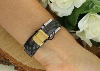 Bisset BSBF30 – elegancki damski zegarek szwajcarski z mechanizmem kwarcowym, złotą kopertą, cyferblatem zdobionym cyrkoniami, szafirowym szkłem i bransoletą G-Link z mikroregulacją.7.jpg